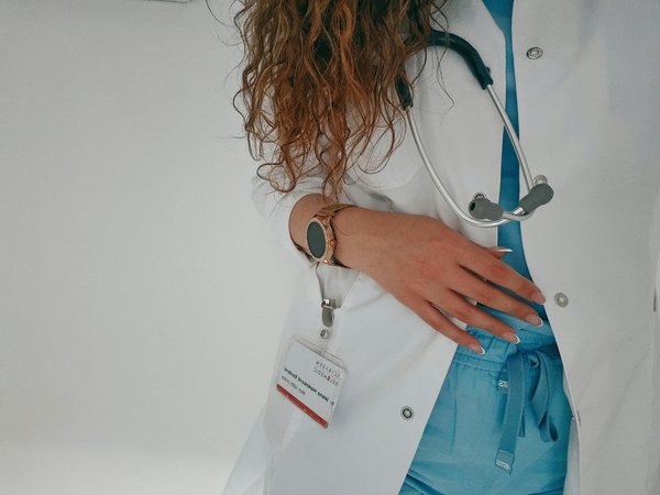 Quels sont les avantages de la consommation de quinoa pour la santé cardiovasculaire et digestive?